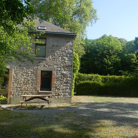Logis Relais Des Cailleres Hotel Saint Pavace Buitenkant foto